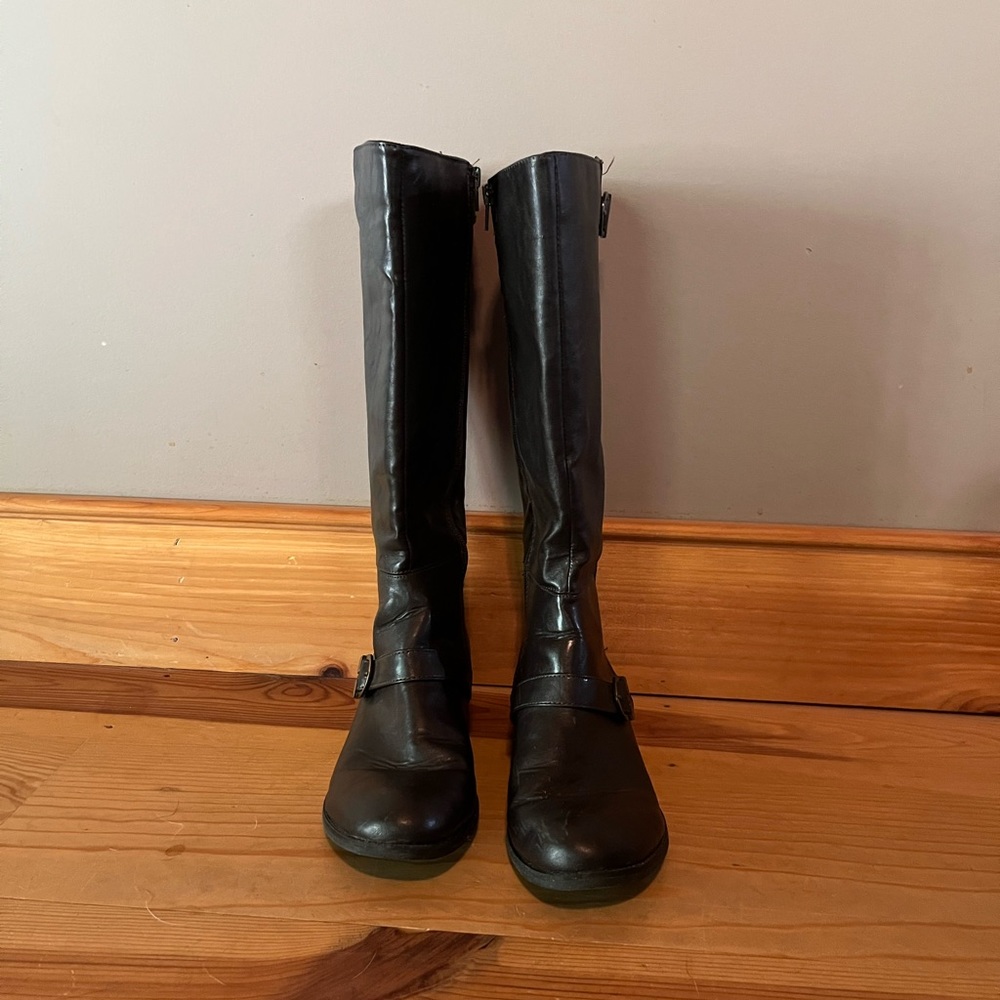 Women’s life Stride boots